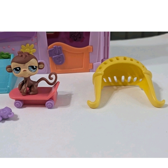 Littlest Pet Shop LPS Kohls Exclusive Pets Only Clubhouse Accessories Purple - Picture 4 of 6